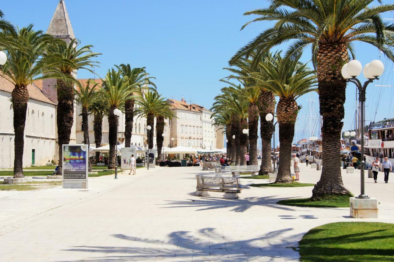 Apartments Mandaric Trogir Exteriör bild